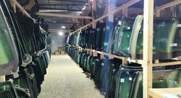 Установка лобовых стекол на все марки TOYOTA за 22 000 тг. в Алматы – фото 2