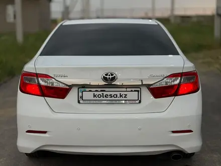 Toyota Camry 2014 года за 8 000 000 тг. в Шымкент – фото 4