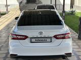 Toyota Camry 2019 года за 12 300 000 тг. в Шымкент