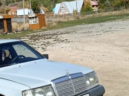 Mercedes-Benz E 230 1989 года за 750 000 тг. в Шахтинск