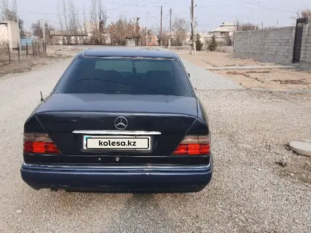 Mercedes-Benz E 220 1995 года за 2 300 000 тг. в Туркестан – фото 5