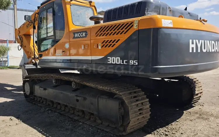 Hyundai  R300LC 2014 года за 23 000 000 тг. в Астана