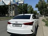 Hyundai Accent 2022 года за 8 700 000 тг. в Семей – фото 3