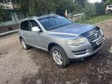 Volkswagen Touareg 2007 годаүшін6 500 000 тг. в Караганда