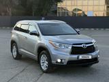 Toyota Highlander 2014 года за 13 800 000 тг. в Актобе – фото 2