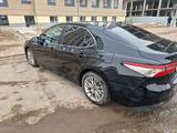 Toyota Camry 2019 года за 14 200 000 тг. в Астана – фото 4