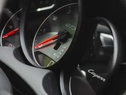 Porsche Cayenne 2012 года за 18 000 000 тг. в Алматы – фото 6