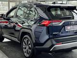 Toyota RAV4 Prestige+ 2023 годаfor18 950 000 тг. в Усть-Каменогорск – фото 5