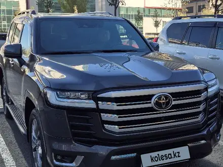 Toyota Land Cruiser 2022 года за 46 000 000 тг. в Астана – фото 3