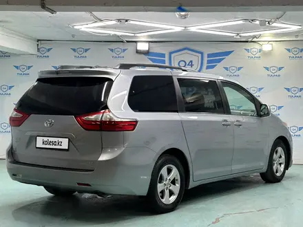 Toyota Sienna 2015 года за 14 000 000 тг. в Астана – фото 2