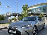 Lexus ES 300h 2020 годаүшін22 500 000 тг. в Алматы