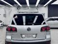Volkswagen Touareg 2007 года за 7 500 000 тг. в Астана – фото 2