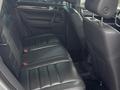 Volkswagen Touareg 2007 года за 7 500 000 тг. в Астана – фото 6