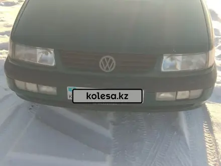 Volkswagen Passat 1995 года за 2 100 000 тг. в Тараз – фото 2