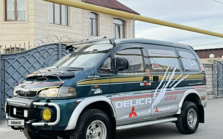 Mitsubishi Delica 1996 годаүшін4 400 000 тг. в Алматы