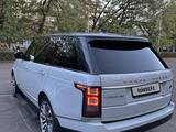 Land Rover Range Rover 2015 годаүшін27 000 000 тг. в Алматы – фото 4