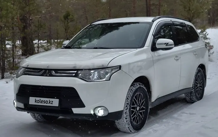 Mitsubishi Outlander 2012 года за 8 000 000 тг. в Семей