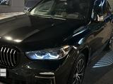 BMW X5 2021 года за 56 000 000 тг. в Алматы – фото 2