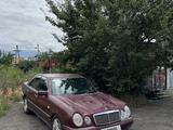 Mercedes-Benz E 230 1997 годаfor1 500 000 тг. в Алматы