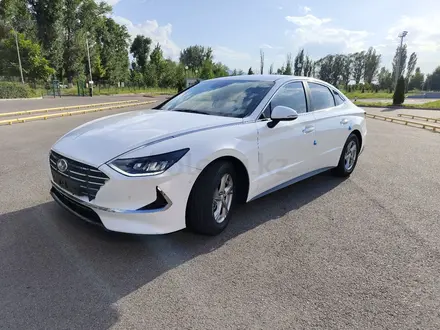 Hyundai Sonata 2019 года за 10 500 000 тг. в Алматы – фото 10