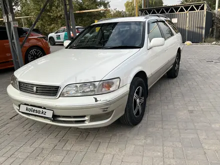 Toyota Mark II Qualis 1997 года за 2 800 000 тг. в Алматы