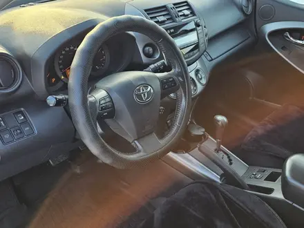 Toyota RAV4 2012 года за 9 999 999 тг. в Караганда – фото 18