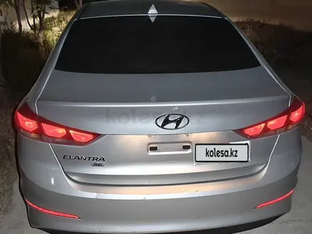 Hyundai Elantra 2017 года за 5 000 000 тг. в Актау – фото 2