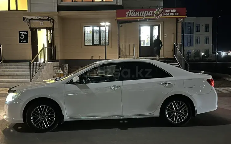 Toyota Camry 2013 года за 9 400 000 тг. в Атырау