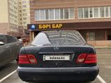 Mercedes-Benz E 200 1996 года за 2 300 000 тг. в Астана – фото 3