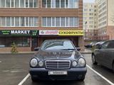 Mercedes-Benz E 200 1996 года за 2 300 000 тг. в Астана