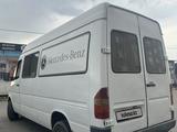 Mercedes-Benz Sprinter 1997 годаfor3 800 000 тг. в Алматы – фото 5