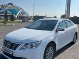 Toyota Camry 2013 годаfor9 600 000 тг. в Тараз – фото 2