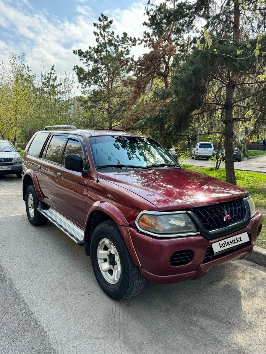 Mitsubishi Montero Sport 2000 г.