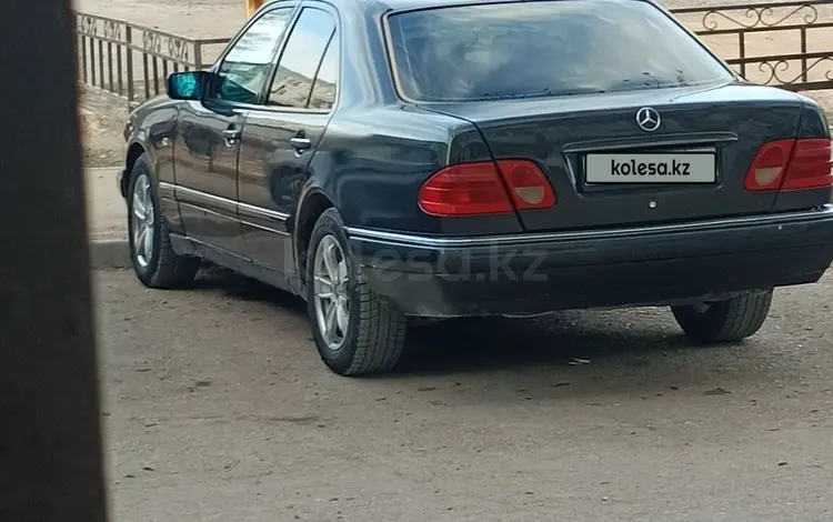 Mercedes-Benz E 200 1999 годаfor2 000 000 тг. в Караганда