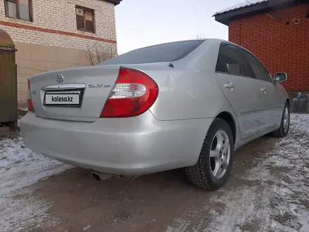 Toyota Camry 2003 года за 4 500 000 тг. в Актобе – фото 2