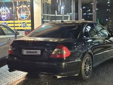 Mercedes-Benz E 500 2008 года за 7 250 000 тг. в Жанаозен – фото 4