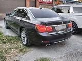 BMW 750 2009 года за 18 000 000 тг. в Алматы – фото 5
