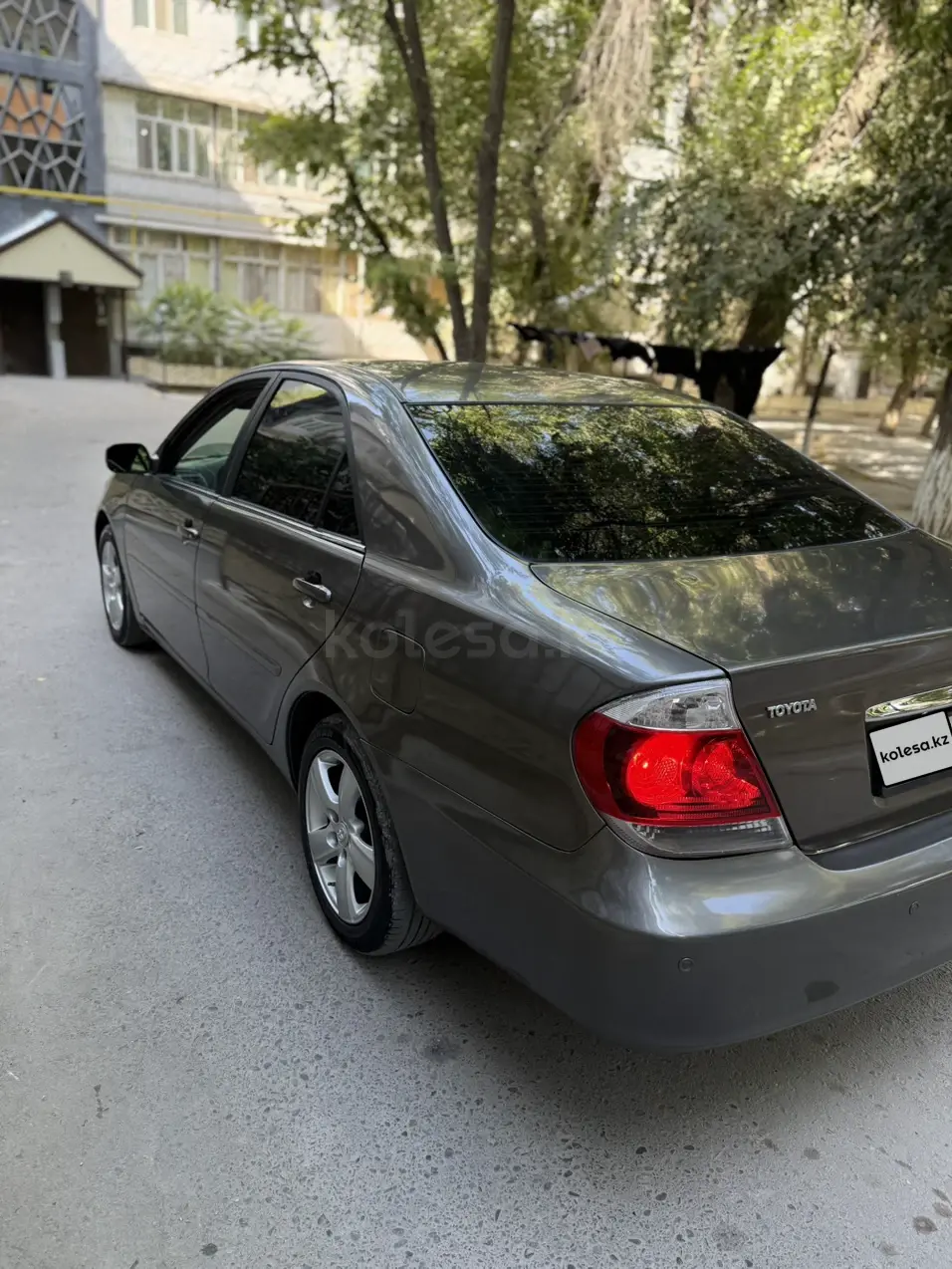 Toyota Camry, 2005