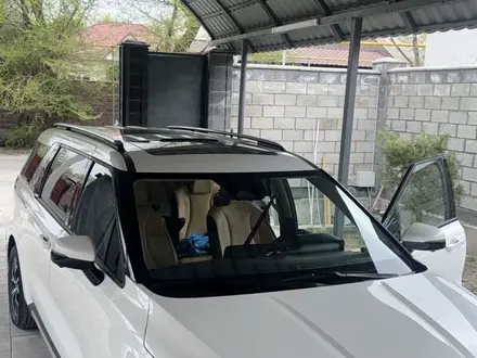 Kia Carnival 2022 года за 19 000 000 тг. в Алматы – фото 3