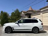 BMW X7 2019 года за 35 000 000 тг. в Астана – фото 2