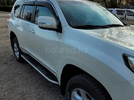 Toyota Land Cruiser Prado 2014 года за 17 000 000 тг. в Семей – фото 8