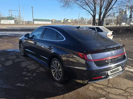 Hyundai Sonata 2020 года за 11 900 000 тг. в Караганда – фото 3