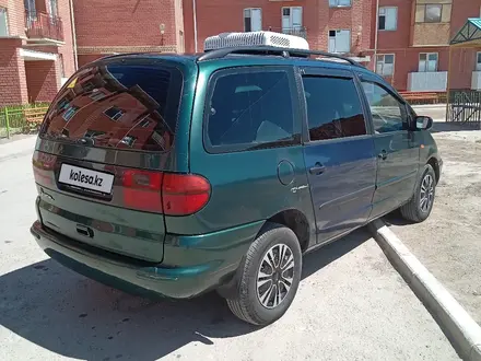 Volkswagen Sharan 1997 года за 1 800 000 тг. в Кызылорда – фото 4