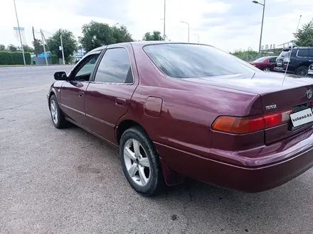 Toyota Camry 1998 года за 2 500 000 тг. в Талдыкорган – фото 5