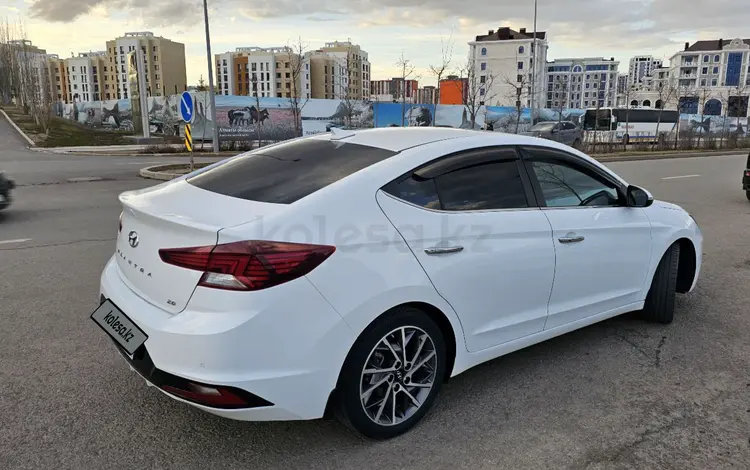 Hyundai Elantra 2020 годаүшін8 999 000 тг. в Астана