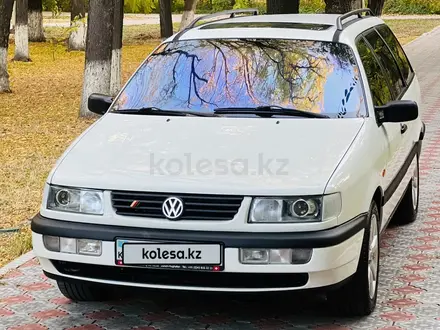 Volkswagen Passat 1995 года за 3 300 000 тг. в Тараз – фото 16