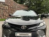 Toyota Camry 2018 года за 14 000 000 тг. в Алматы – фото 5