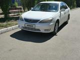 Toyota Camry 2005 года за 4 700 000 тг. в Усть-Каменогорск – фото 2