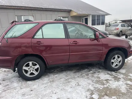 Lexus RX 300 1999 года за 5 000 000 тг. в Астана – фото 2