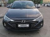 Hyundai Elantra 2018 года за 5 500 000 тг. в Уральск